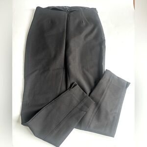 White House Black Market The Comfort Stretch Skinny Pants in Black & Size 2